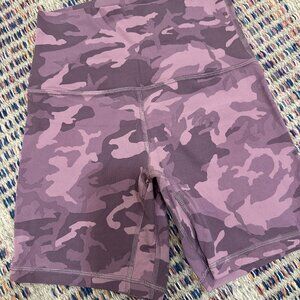 Lululemon Align Biker Shorts 6” | Purple Camo | Size 4